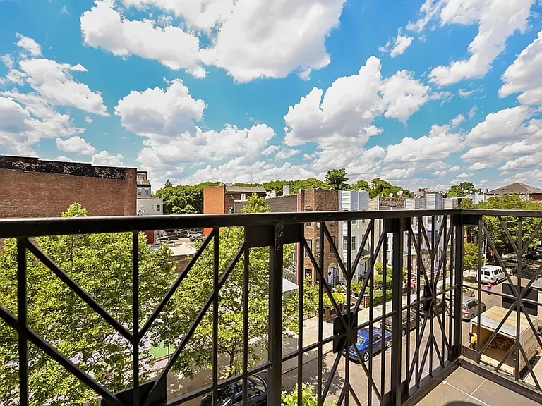 1487 Broadway #3Z — Photo 3