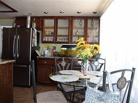3rd image of 1579 Avenida Andante