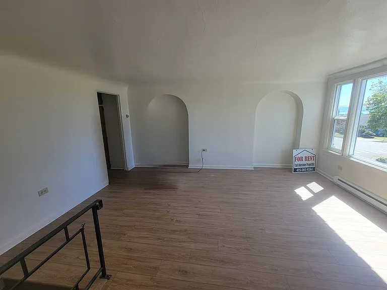 1223 Colby Ave #1223 — Photo 2