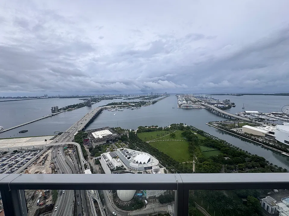 1100 Biscayne Blvd #4506