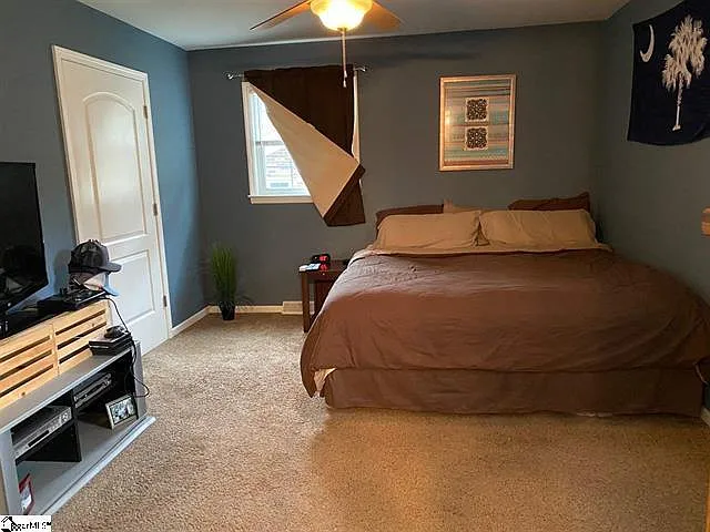 16 Ellesmere Dr — Photo 10