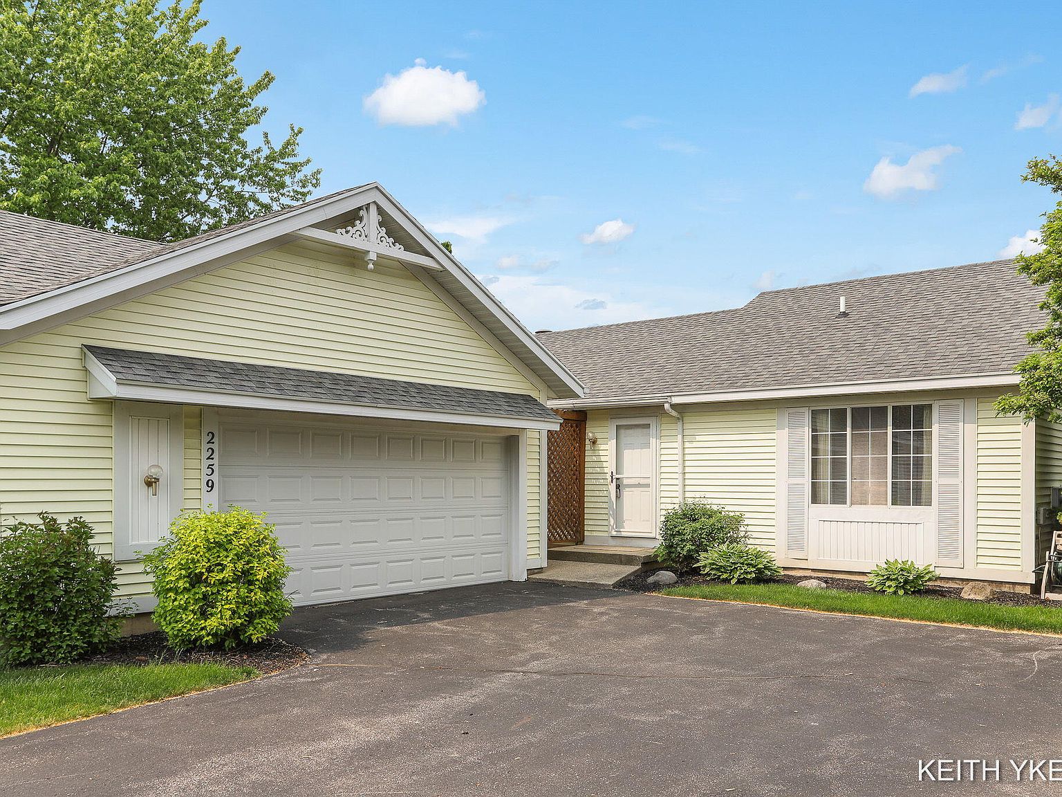 2259 Bridle Creek St SE, Kentwood, MI 49508 MLS 23017126 Zillow