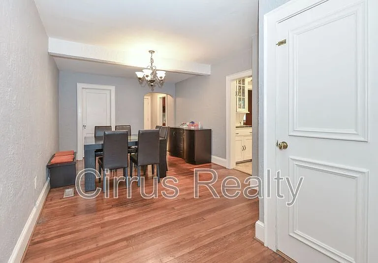 10 Parkside Pl — Photo 7