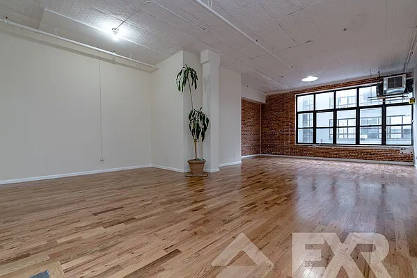 Rented by EXR | media 14