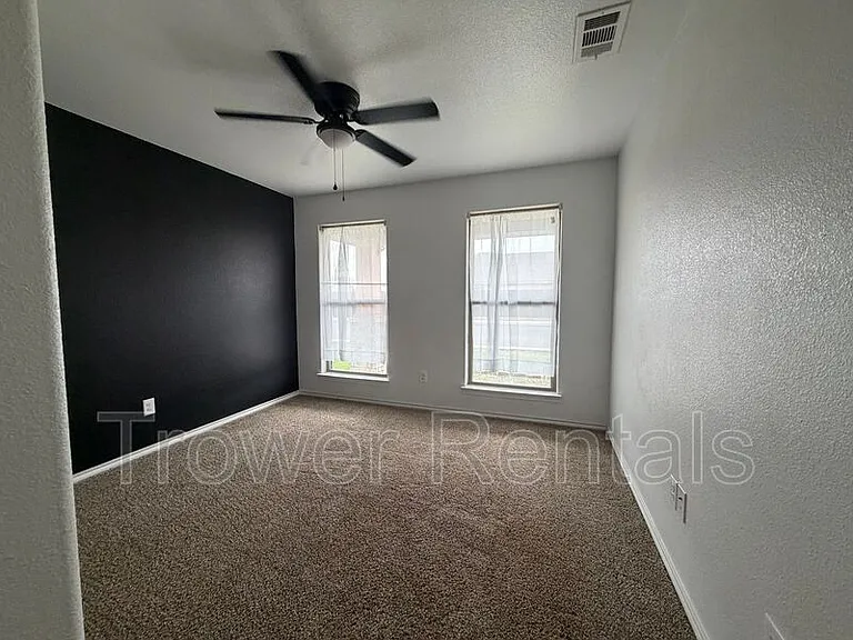 9804 Sagebrush Ave — Photo 31