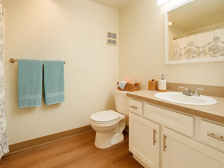 THE VILLAGE AT ELLIOT SQUARE — Photo 12