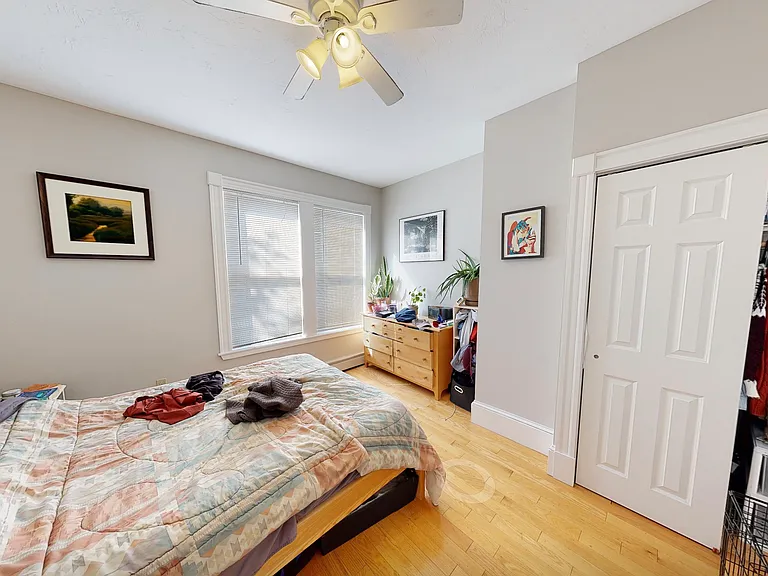 33 Portsmouth St #2D — Photo 3