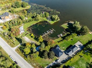 5183 Rice Lake Dr N, Hamilton, ON L1A 3V6