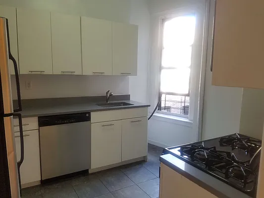 Rented by Alma Realty Corp. | media 3