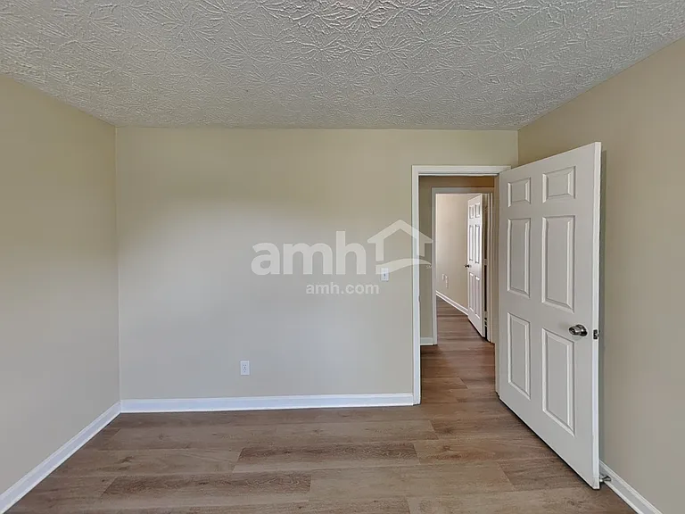 1222 Cabots Ln — Photo 10