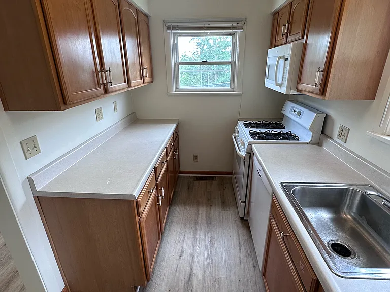 204 Shoup St — Photo 10