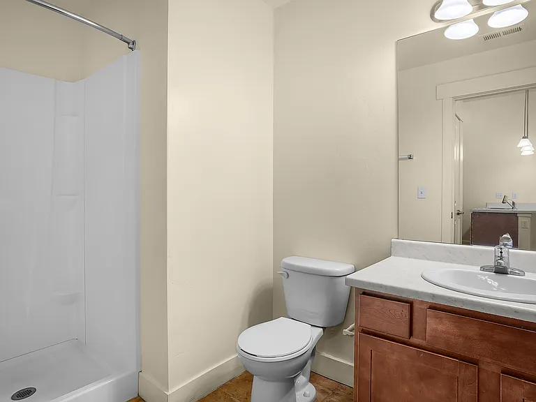 West Station Apartments — Photo 26
