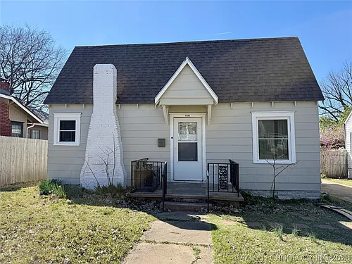 1124 S Richmond Ave Photo 1