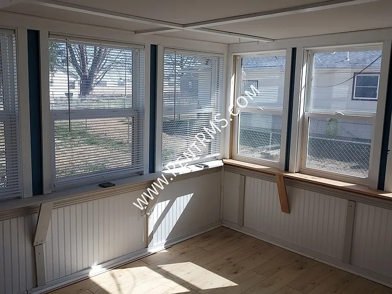 1108 NE Kellam Ave — Photo 10