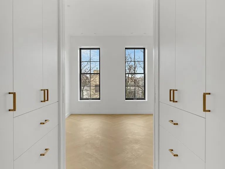 261 Clifton Pl #1 — Photo 5