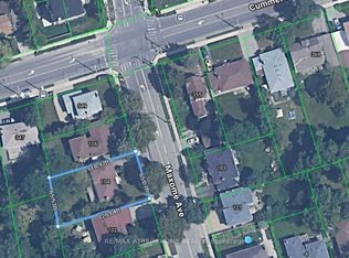 104 Maxome Ave, Toronto, ON M2M 3K4
