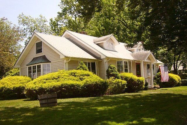 Wonderful curb appeal