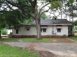 2420 Club House Rd, Mobile, AL 36605