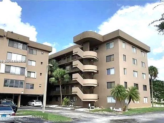 2nd image of 8020 Hampton Blvd APT 309