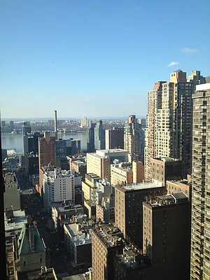 Rented by Sotheby's International Realty | media 30