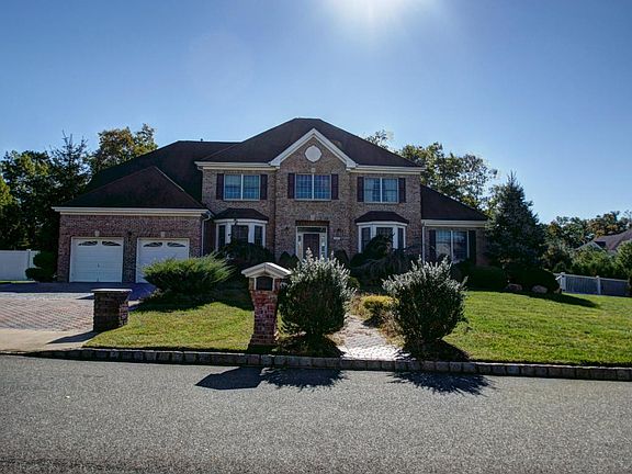4th image of 409 Brentwood Ave