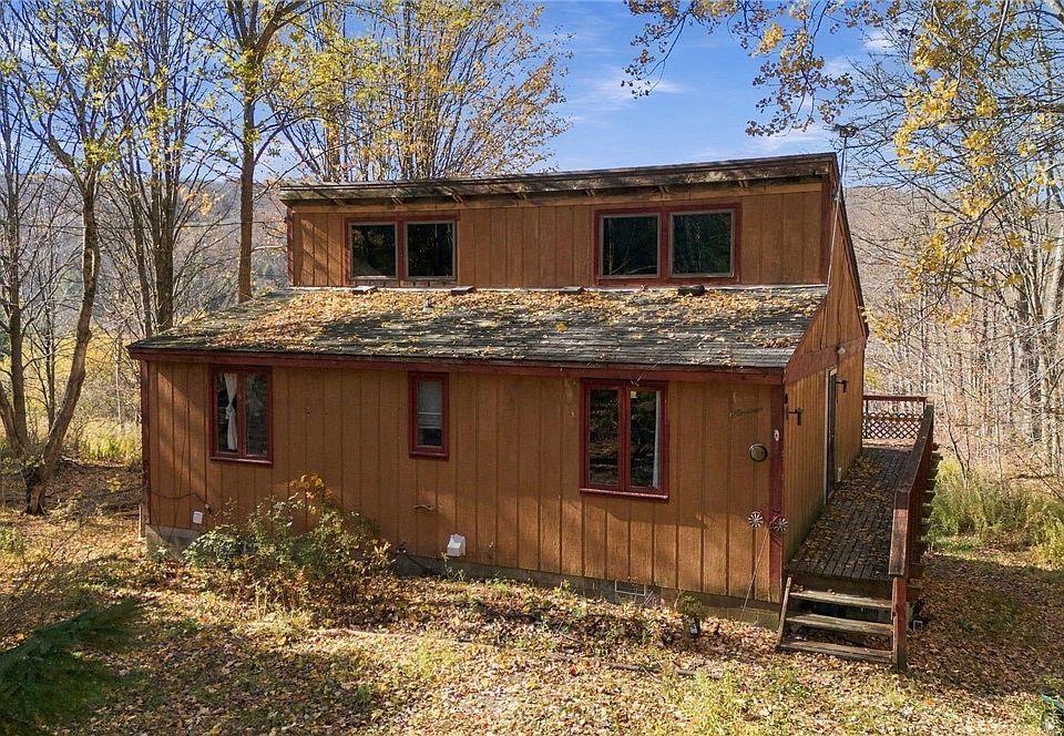 1st image of 19 Ridge Trl