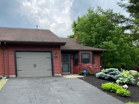 5th image of 7 Eton Dr