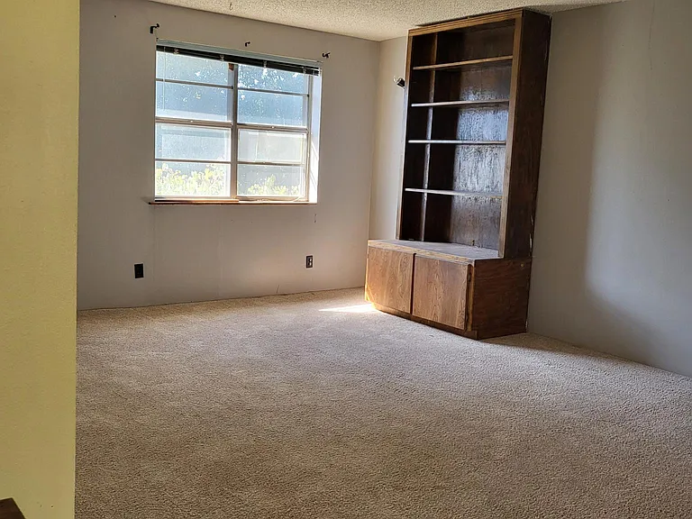 7907 S McKinley Ave — Photo 11