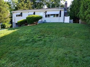 15 Laurel Dr, Oakdale, CT 06370