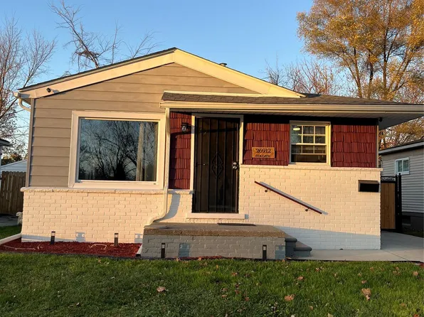 26912 Colgate St, Inkster, MI 48141
