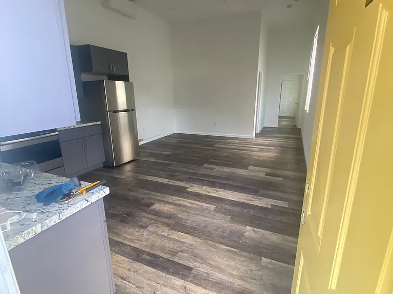 128 Washington St — Photo 6