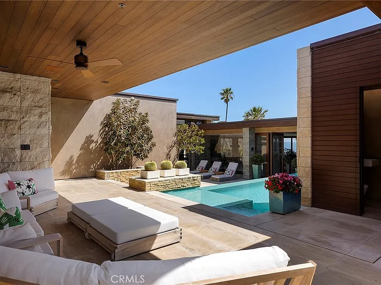 2495 Riviera Dr — Photo 48