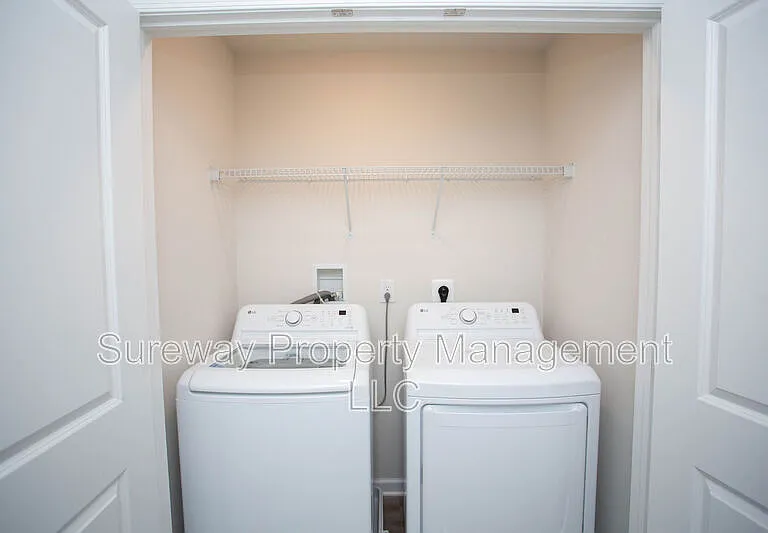 55 Elliot Ln — Photo 28