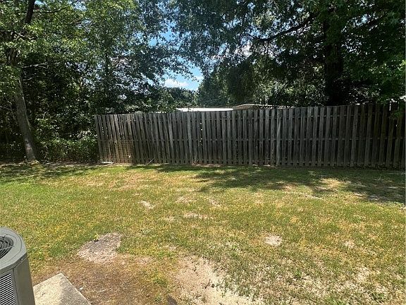 2nd image of 2611 Stedman Dr