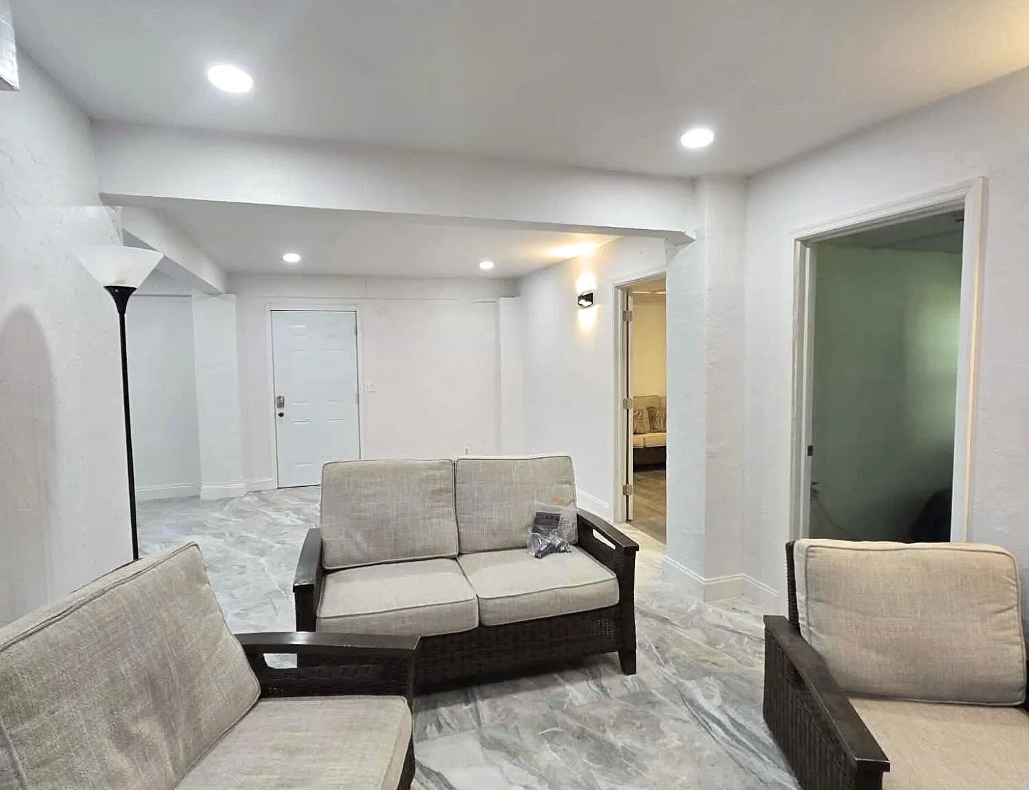 2 bed, 1.0 bath, 800 sqft, $1,150 — Photo 2