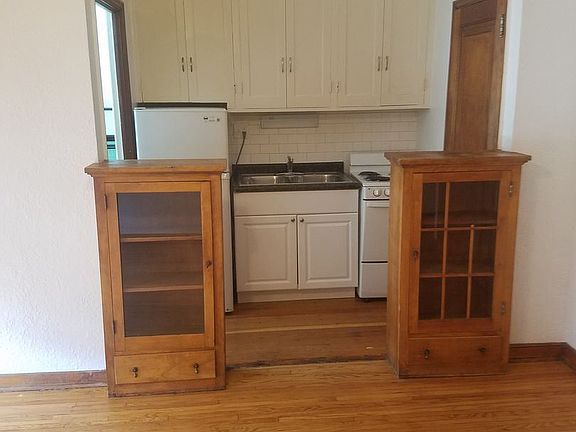 4th image of 3332 Nicollet Ave #208