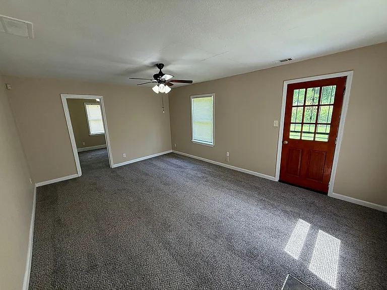 3884 Tuggle Ave — Photo 12