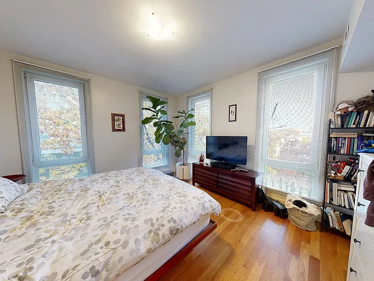 168 Hampshire Street, Cambridge, Ma — Photo 12