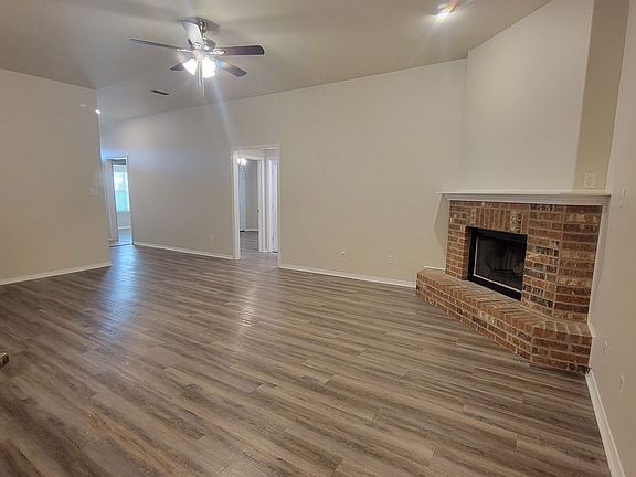 3rd image of 6704 84th St