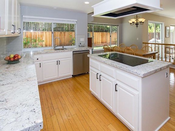 4th image of 17082 Heatherwood Way