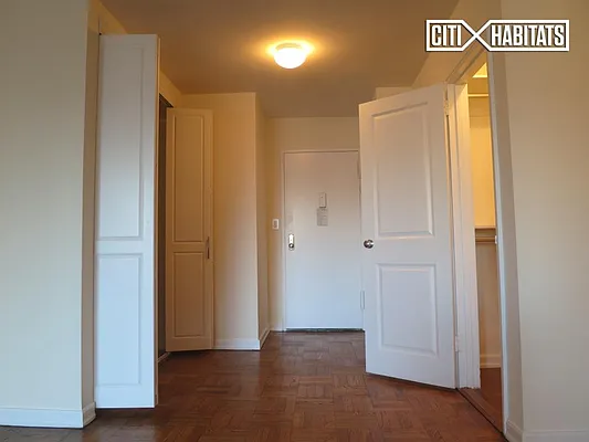 Rented by Citi Habitats | media 12