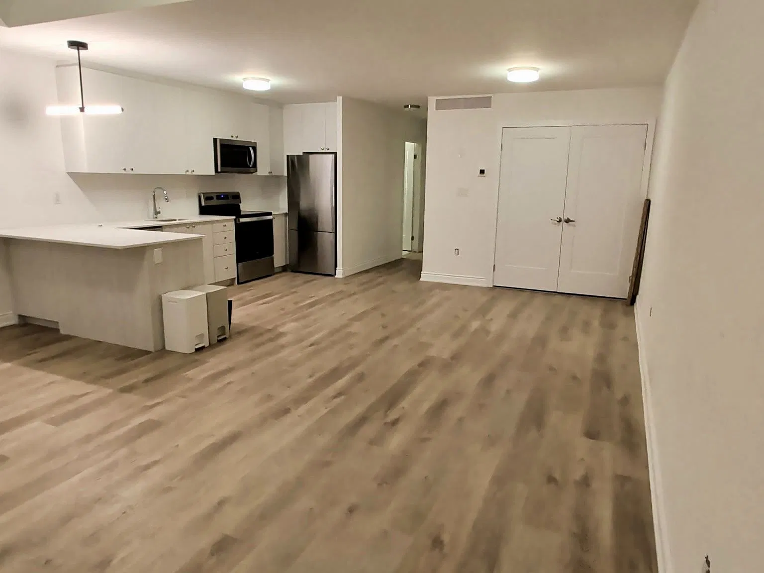 2 bed, $2,000 — Photo 2