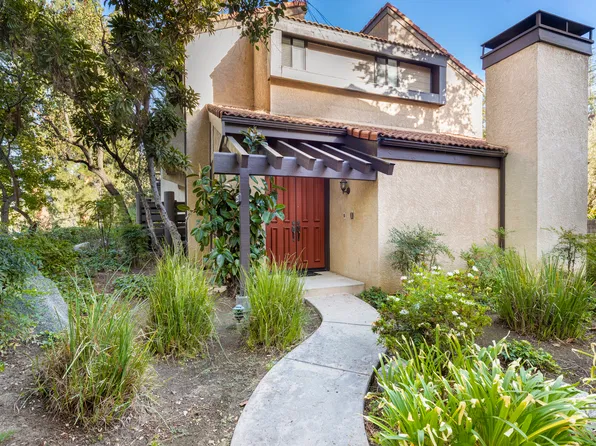 21820 Marylee St Unit 225, Woodland Hills, CA 91367