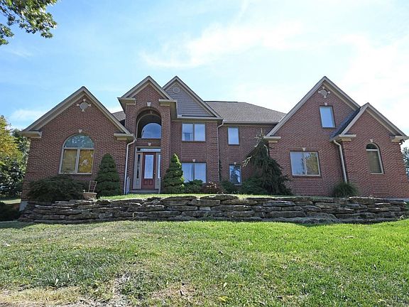 3rd image of 20242 Augusta Dr