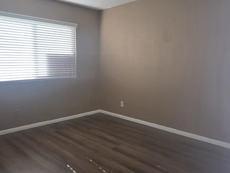 4700 Clair Del Ave #506 — Photo 25