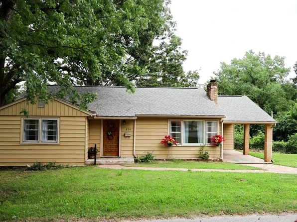 224 N Utah Street, West Plains, MO 65775