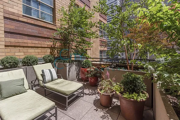 Sold by City Connections Realty | media 1
