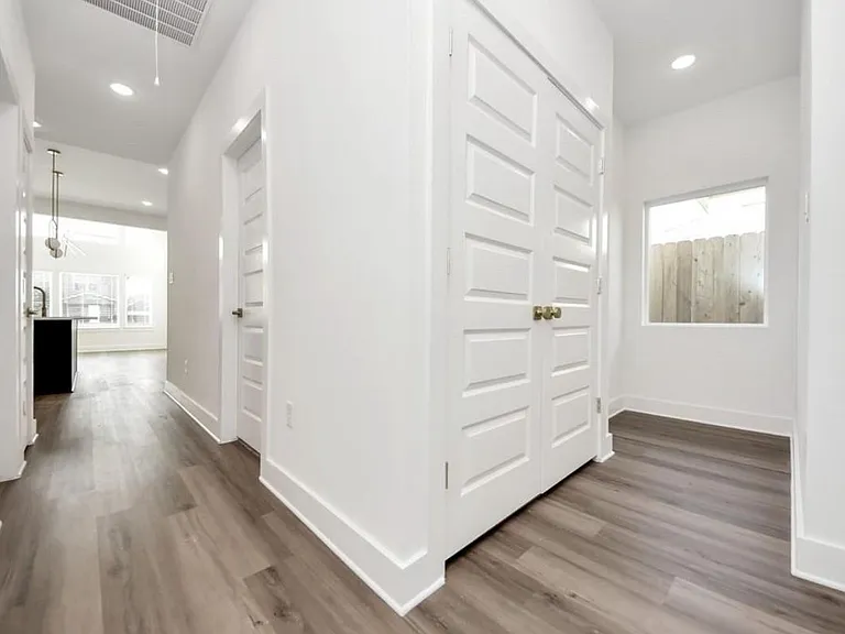 8125 Cabot St #B — Photo 20