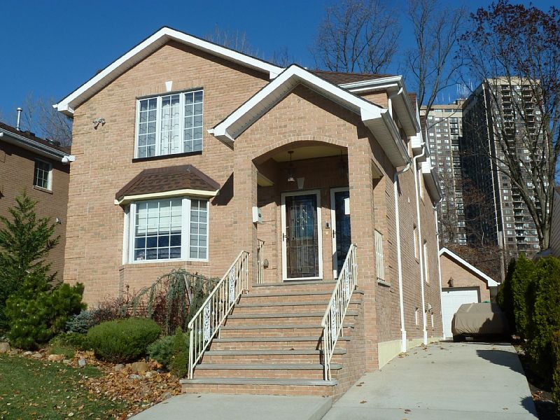 1st image of 84-44-267 Stuart Ln