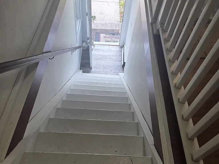 464 Roosevelt Ave #2C — Photo 1